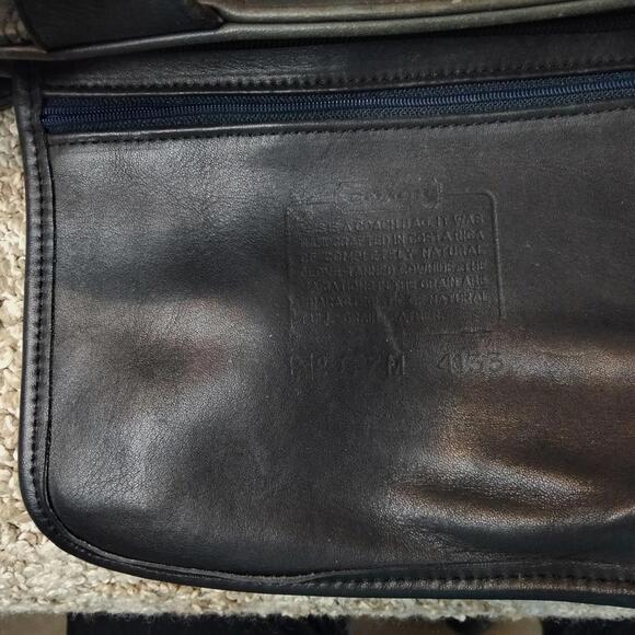 Coach Waverly 4133 Vintage Tote Handbag Black Glovetanned Leather - Picture 4 of 9